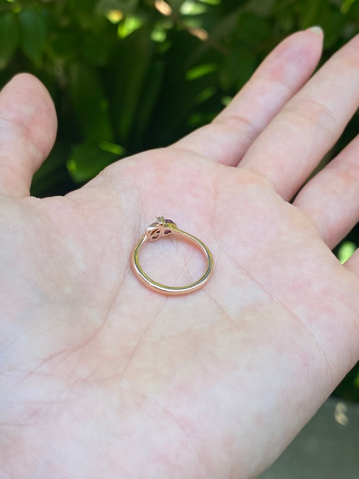 10k rose gold heart pinky ring size 3.75