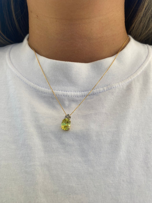 Vintage 18K Gold Oval Sphene & Champagne Diamond Flower Pendant