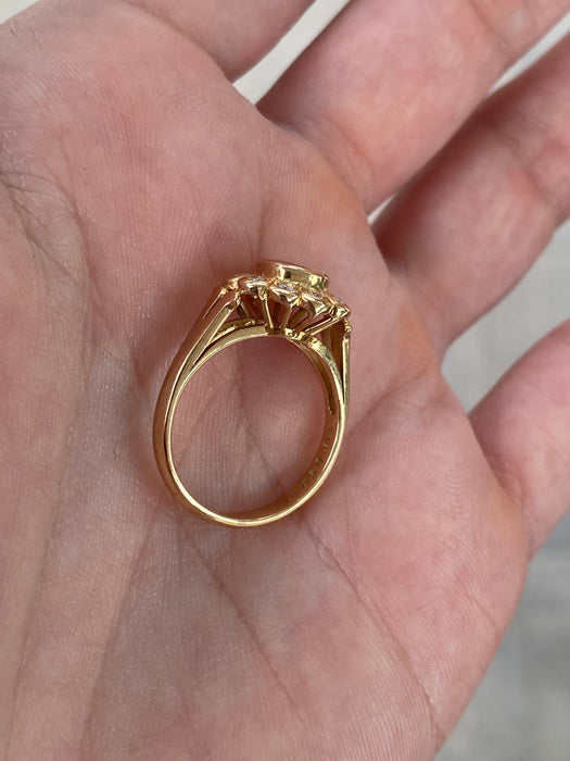 Vintage 18K Ruby & Diamond Flower Ring