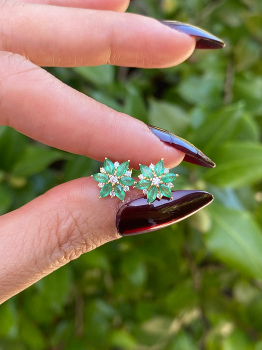 14k emerald diamond flower stud earrings