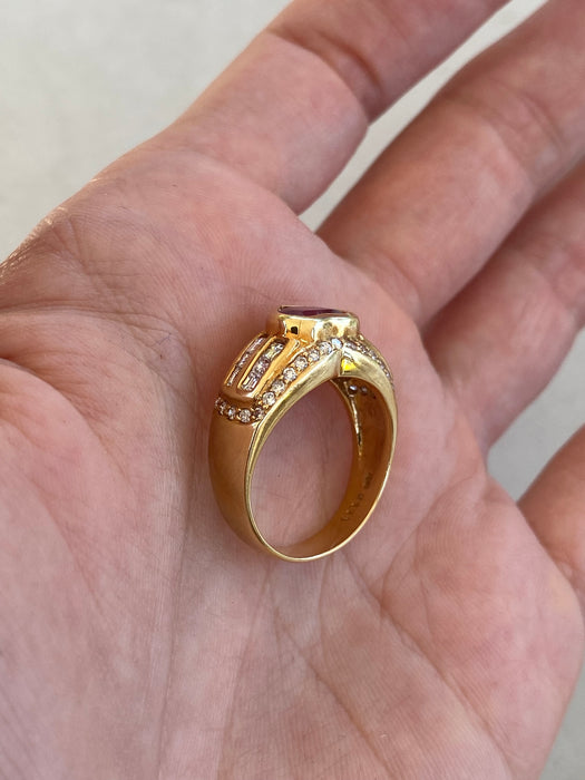 Vintage 18K Yellow Gold Natural Ruby Heart & Diamond Ring