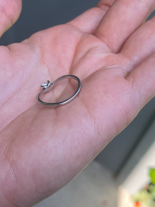 Platinum 900 diamond heart ring size 6.25