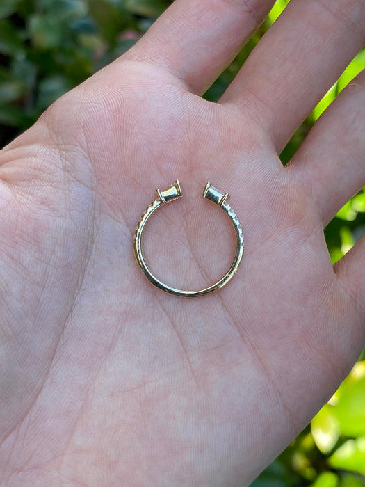 14k open tapered baguette diamond ring size 7