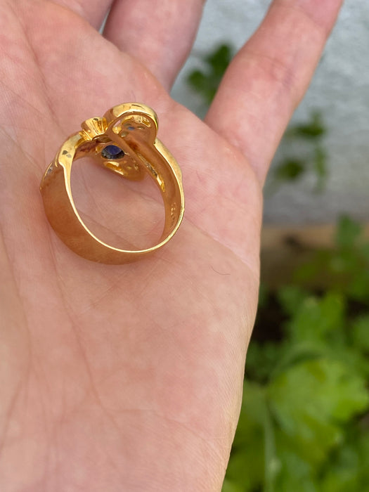 Vintage 18K Gold Wavy Blue Sapphire & Diamond Ring Size 6