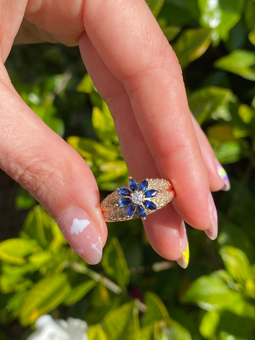 18k blue sapphire and diamond flower ring size 6