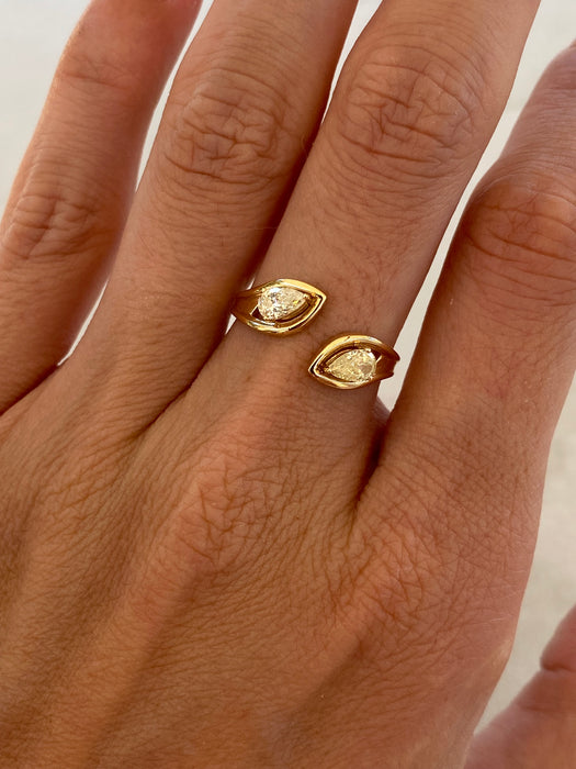18K Gold Open Natural Pear Diamond Ring