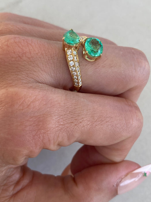 Vintage 18K Emerald & Diamond Bypass Ring