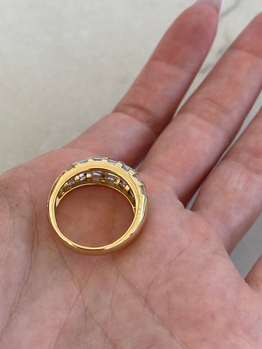 Vintage 18K Yellow Gold Diamond Baguette Ring