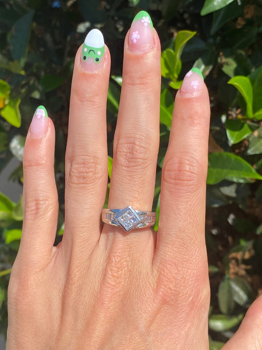 18k white gold princess cut baguette diamond ring size 6.75