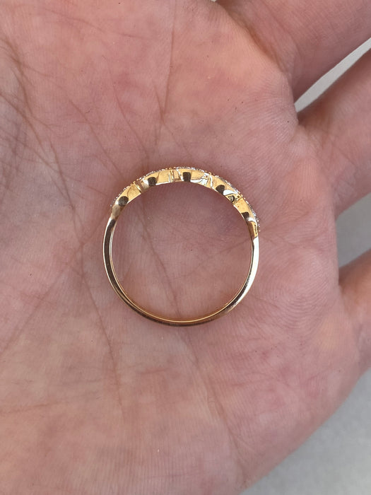 14K Natural Diamond Scalloped Ring