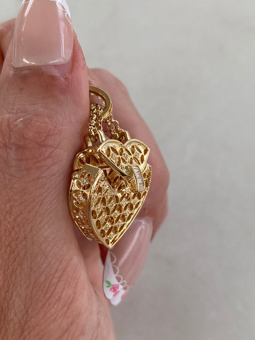 Vintage 18K Gold Natural Diamond Purse Articulating Charm