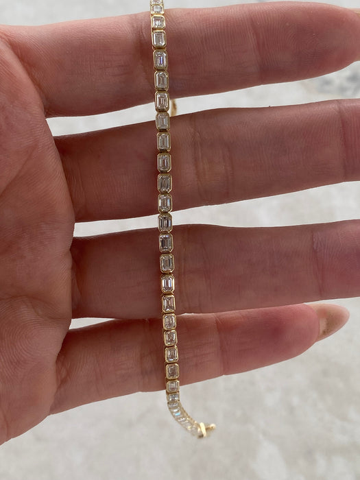14K Gold 3.62 Carat Bezel-Set Emerald-Cut Lab Diamond Tennis Bracelet - IGI