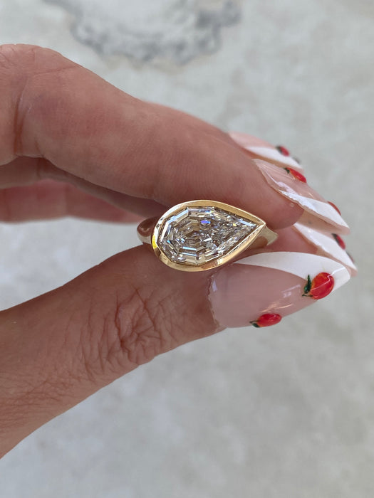 14K Gold 3.31 Carat East-West Step-Cut Pear Lab Diamond Ring