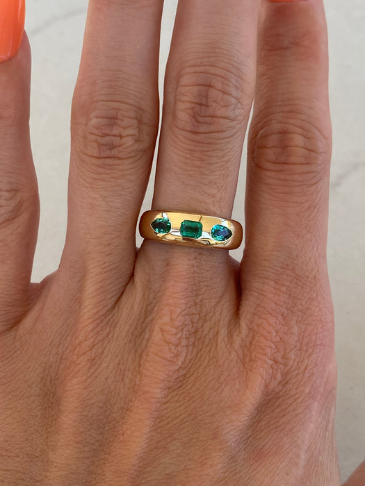 14K Gold Natural Emerald Ring Size 7