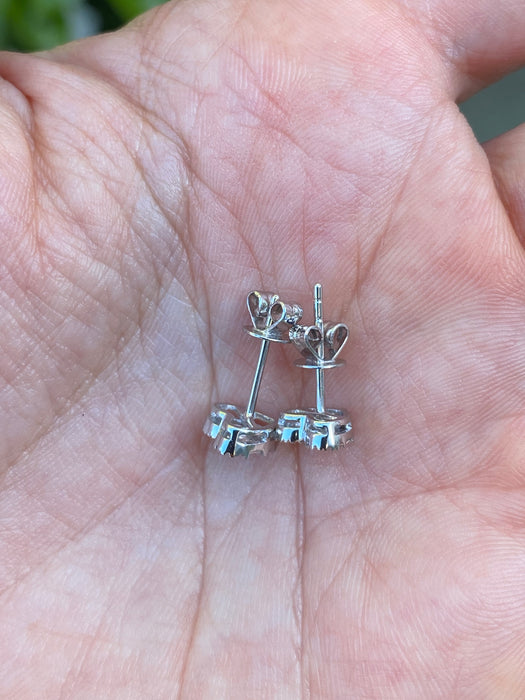 18K White Gold Diamond Heart Stud Earrings – Baguette & Round Diamonds 0.11 TCW