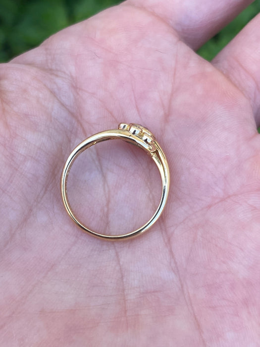 Vintage 18K Gold Bezel Diamond Ring Size 6.75