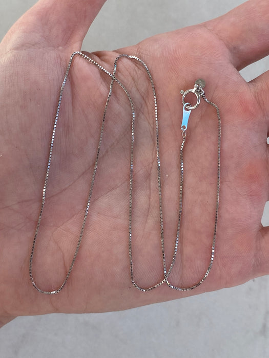 Vintage Platinum 850 Box Chain