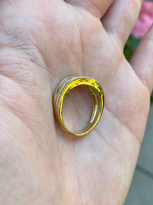 18k wavy diamond baguette ring size 6.75