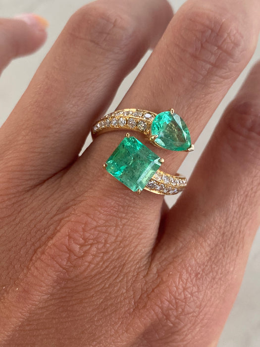 Vintage 3.77 TCW 18K Emerald & Diamond Bypass Ring