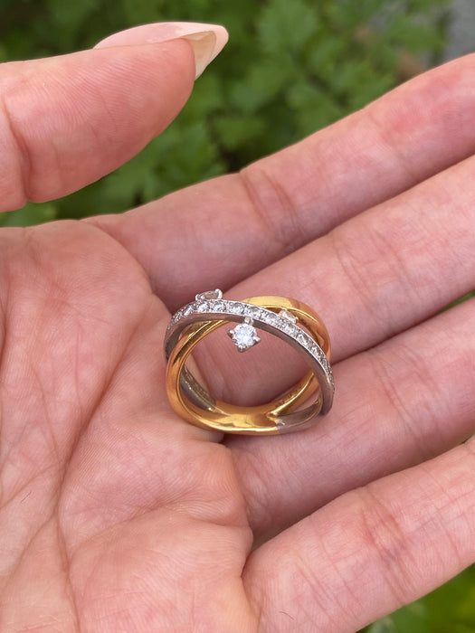 Vintage Platinum 900 & 18K Diamond Crossover Ring – 0.59 TCW Natural Diamonds – Size 6.25