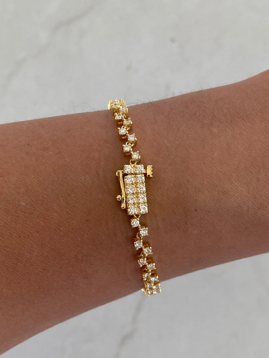 10K Gold Diamond Zigzag Tennis Bracelet – 2 CTW