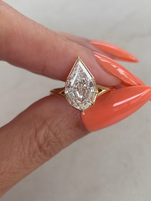14K Gold IGI Certified Lab Diamond Pear Ring – 2.99 Carat