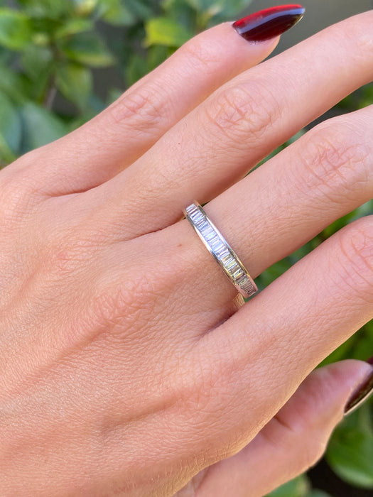 14k white gold diamond baguette ring size 7