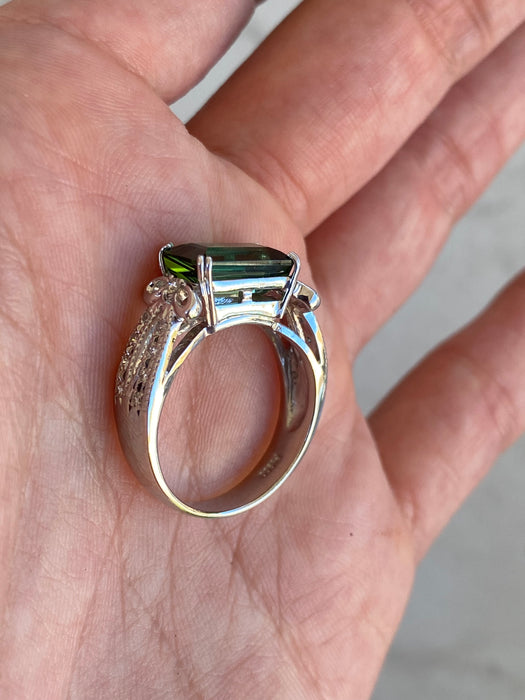 Vintage Platinum 900 Green Tourmaline & Diamond Ring
