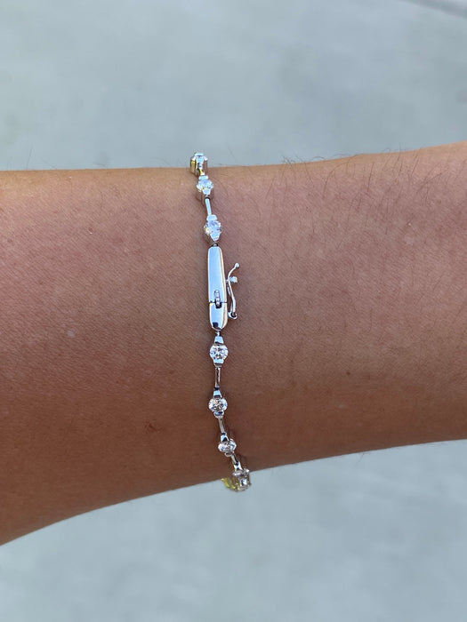Vintage 18K White Gold Natural Diamond Tennis Bracelet 1.50 TCW