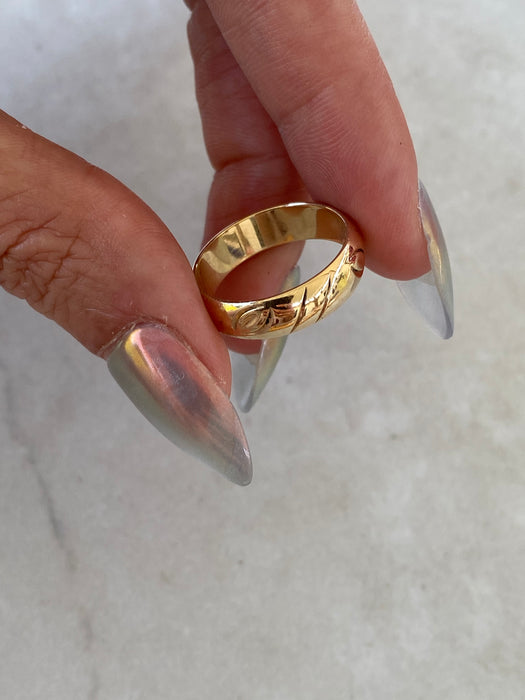 Vintage 14K Engraved Leaf Band Ring