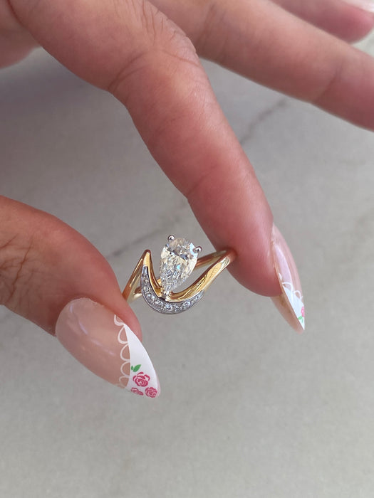 14K Gold Lab 1 Carat Pear Diamond Swirl Ring
