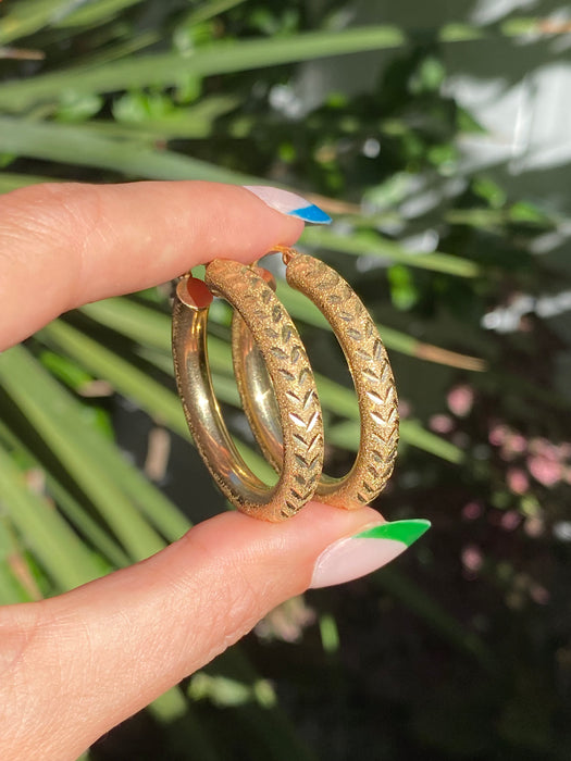 14k diamond cut textured hoop earrings