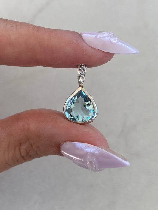 Vintage Platinum 850 Aquamarine & Diamond Pendant