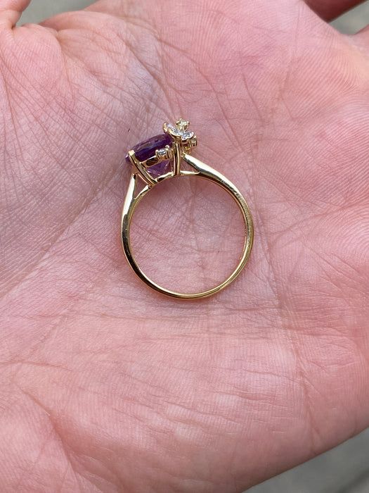 14K Gold Oval Amethyst Diamond Flower Ring