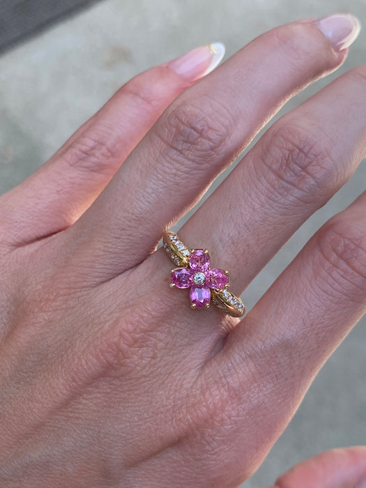 Vintage 18K Gold Pink Sapphire Diamond Flower Ring