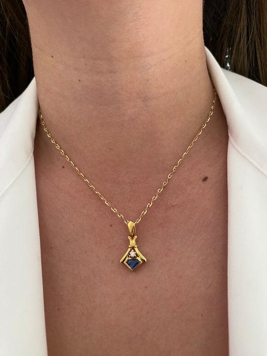 18k blue sapphire diamond pendant