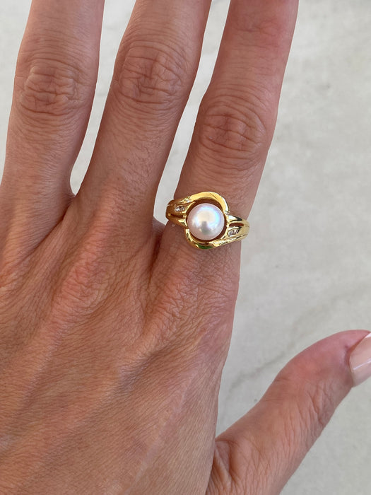 Vintage 14K Gold Pearl and Diamond Ring – Size 5