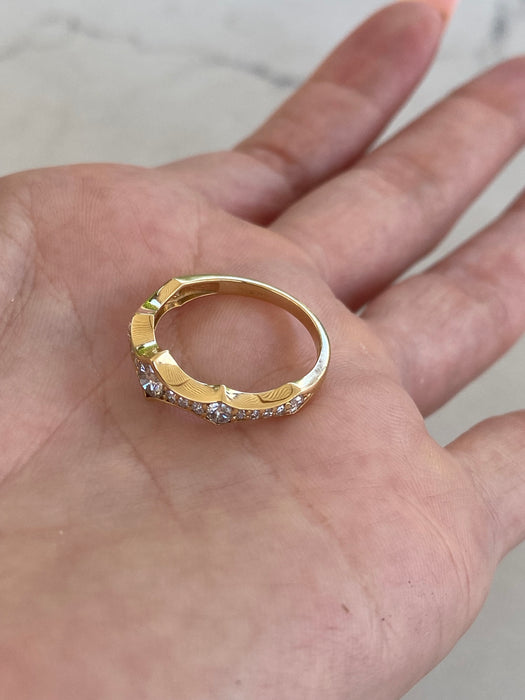 Vintage 18K Natural Diamond Crown Ring