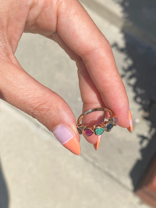 14k bezel set rainbow heart ring size 6.5