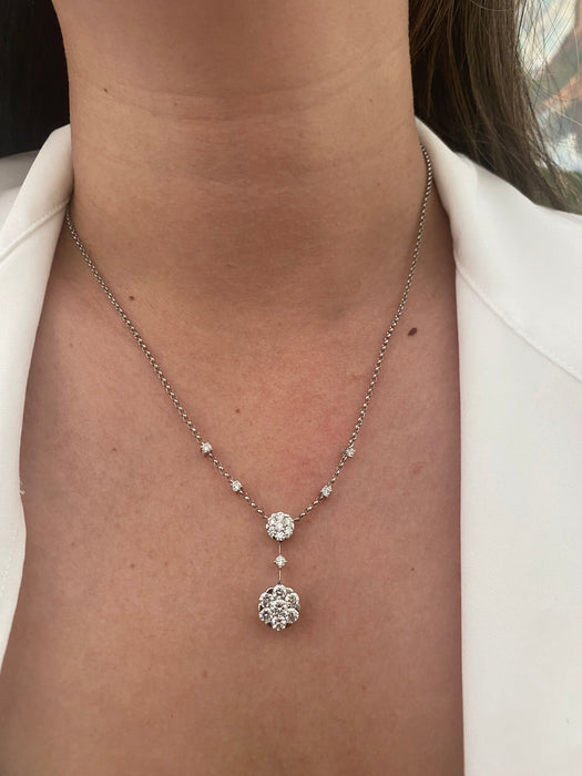 18k white gold 1.74 tcw diamond flower necklace 16”