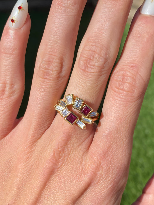 18k Gold Ruby Diamond Firework Ring Size 5.25