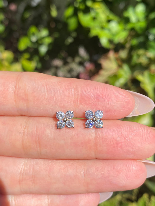 14k 1 carat lab diamond flower stud earrings
