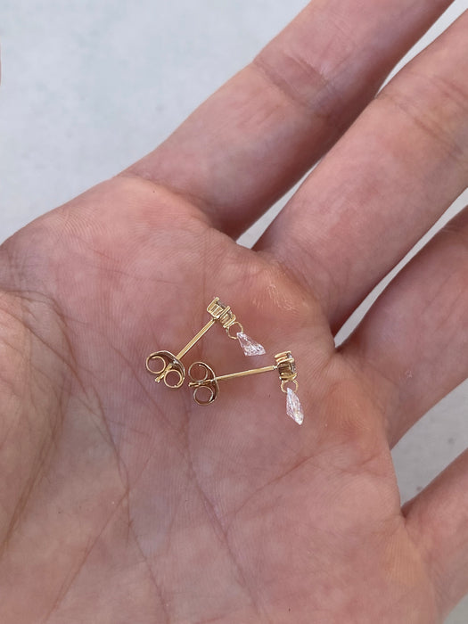 14K Lab Diamond Invisible Set Drop Pear Earrings – 0.78 CTW