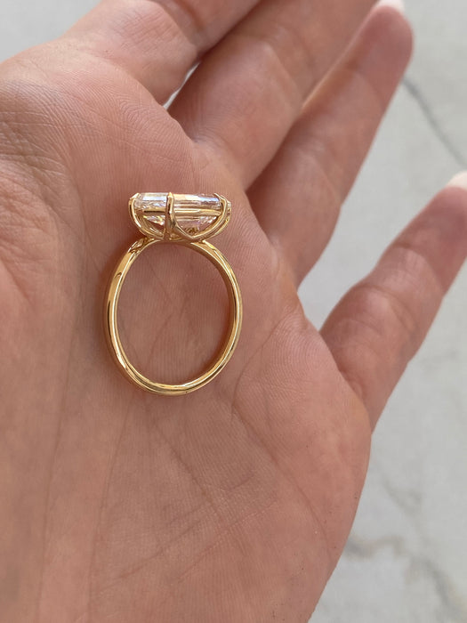 14K East-West 3.10ct Step-Cut Oval Lab Diamond Wavy Band Ring