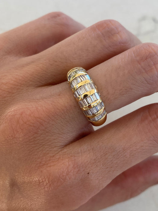 Vintage 18K Yellow Gold Diamond Baguette Ring