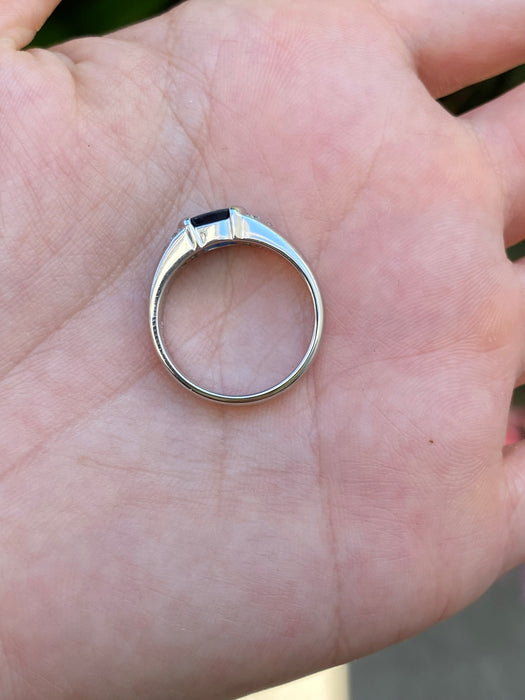 Platinum blue sapphire diamond ring size 5.75