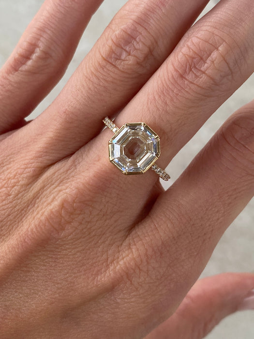 14K Gold 3.05 Carat Hexagon Old Mine-Cut Lab Diamond Ring