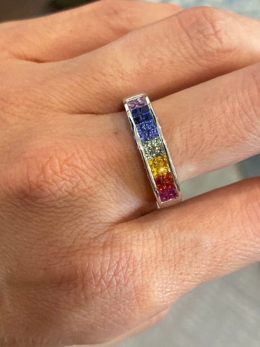 18k white gold rainbow sapphire ring size 7.5