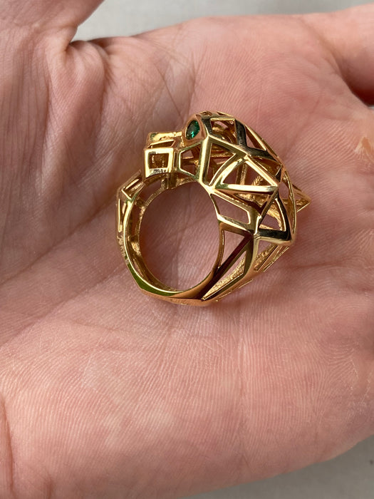 18K Gold Jaguar Head Ring with Emerald Eyes & Black Onyx Nose