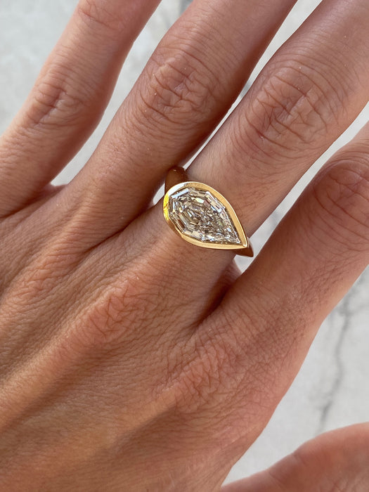 14K Gold 3.31 Carat East-West Step-Cut Pear Lab Diamond Ring